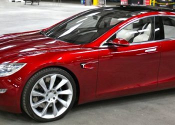 [Métropole innovante] Tesla Motors ouvre un showroom à Meyreuil