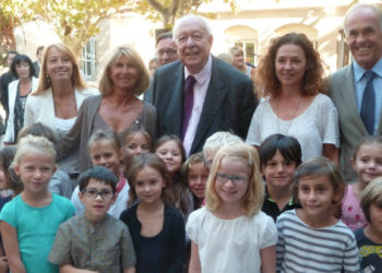 À Marseille Jean-Claude Gaudin soigne sa rentrée scolaire