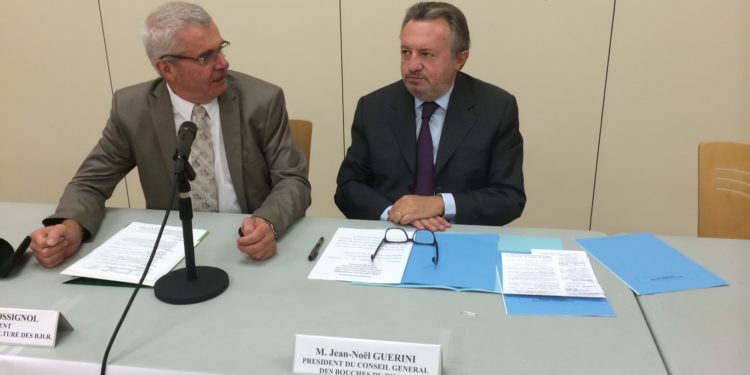 Jean-Noël Guérini au chevet des agriculteurs des Bouches-du-Rhône