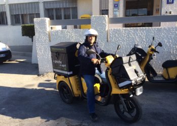 Les facteurs de La Bouilladisse testent en avant-première un trois roues électrique