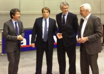 Bernard Tapie en 2014 dans la salle des rotatives de La Provence (Crédit archives Gomet').