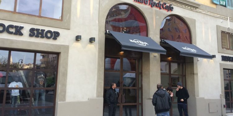 [Marseille] Le Hard Rock Café ouvre dans la discrétion