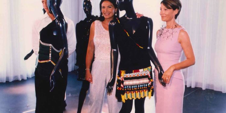 [Mode] La collection de Mouna Ayoub s’arrache à plus d'un million d'euros