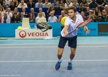 [En images] Retour sur la superbe finale de l'Open 13 gagnée par Gilles Simon