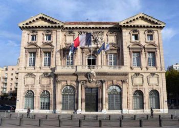 Suivez le conseil municipal en direct : les rapports s’enchaînent