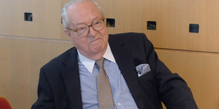 [Politique] Jean-Marie Le Pen maintenu à la présidence d’honneur du FN par la justice
