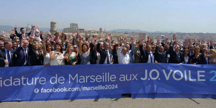La ville de Marseille se dote d’un club de 300 VIP pour changer son image