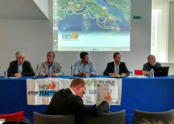 [Environnement] Une expédition en Méditerranée pour observer la pollution plastique