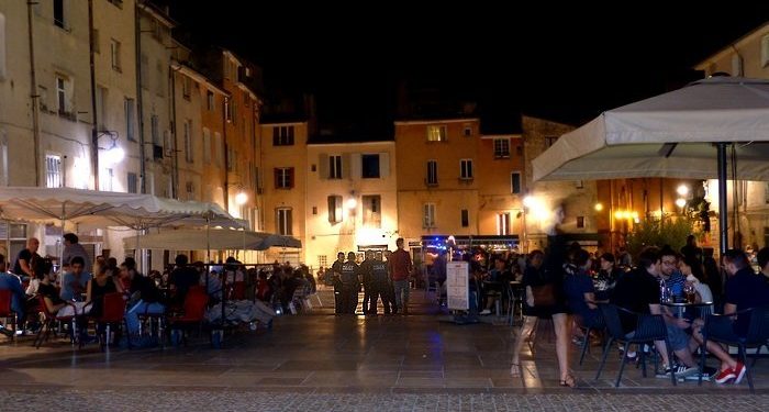 Aix-en-Provence : les bars obligés de fermer à 1 heure du matin