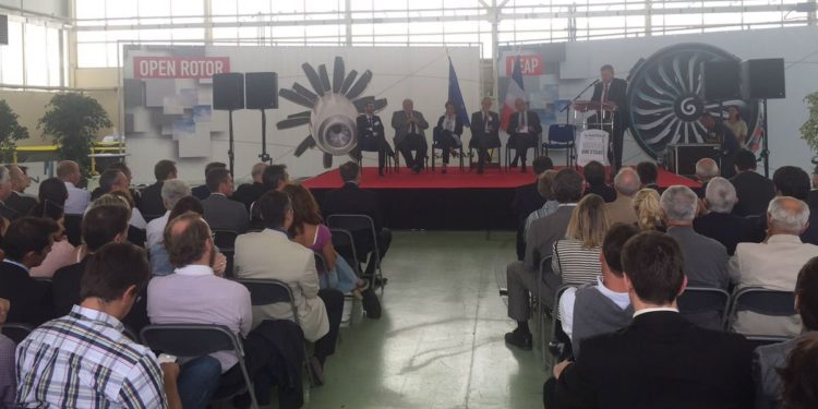 Inauguration du futur centre d'essai de Safran-Snecma à Istres