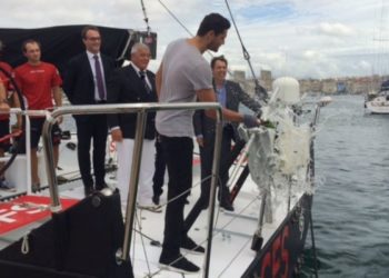 [Sport] Florent Manaudou baptise SFS II le nouveau bateau de Lionel Péan à Marseille