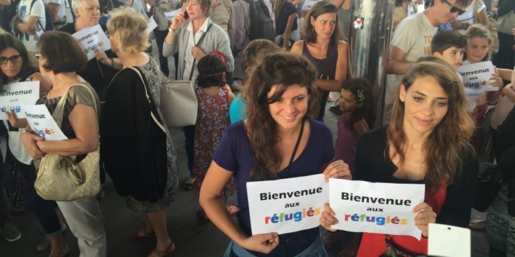 Plusieurs centaines de personnes réunies au Vieux-Port en soutien aux réfugiés syriens