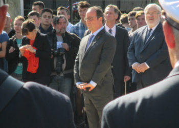 Au Camp des Milles François Hollande annonce une lutte plus forte contre le racisme