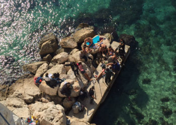 « Soit dit en passant » : Panthers, Ferry Boat, Tapie, Foucault, FO… quelle bouillabaisse !