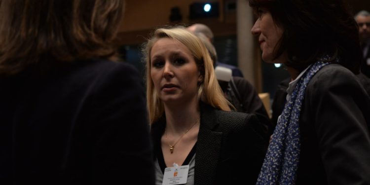 Marion Maréchal Le Pen  espère que des ralliements venus des Républicains