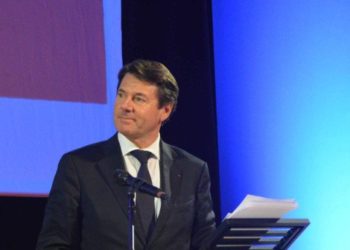 Christian Estrosi appelle à répondre "à la main tendue par Macron"