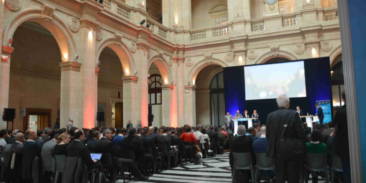 Vents porteurs pour l’éolien flottant en Provence