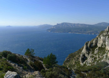 Nicolas Hulot en visite dans les calanques et au Frioul sur le thème de la biodiversité