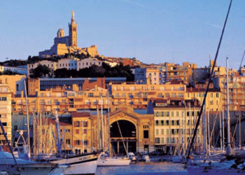 Un feu d'artifice sous haute surveillance