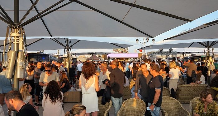 Laurent Garnier enflamme le rooftop des Terrasses !