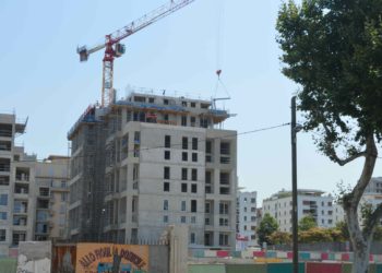 Economie, politique et sport au programme