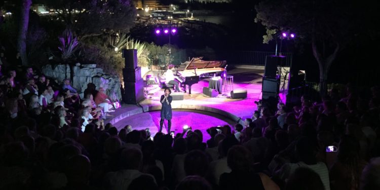 China Moses André Manoukian Camarguo Cassis