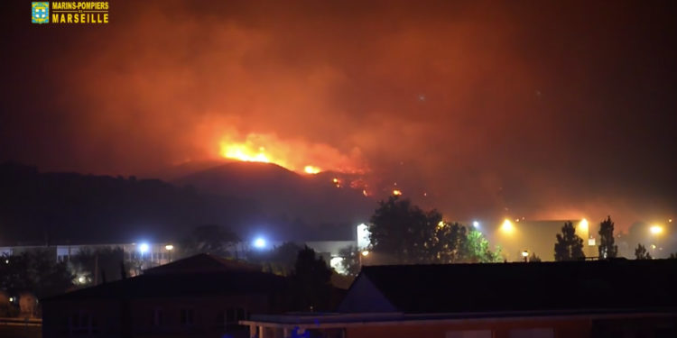 photos marins pompiers incendie vitrolles