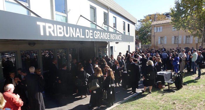 TGI d’Aix : les professionnels de la justice ne condamnent pas encore l’Etat