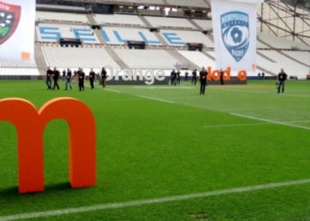 Des Gros Mots pour le Orange Vélodrome