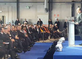 Le président sortant François Hollande inaugure la rocade L2 Est 