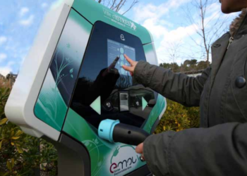 Istres lance Emouv’, son réseau de bornes de rechargement pour les véhicules électriques