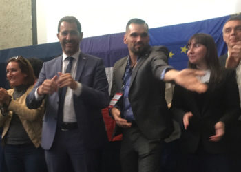 Christophe Castaner (LREM) joue son poste au gouvernement