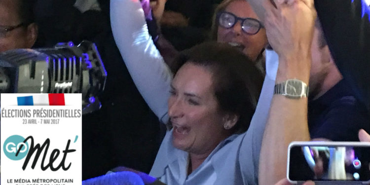 Dans leur QG à La Boate, les partisans d’Emmanuel Macron entonnent La Marseillaise