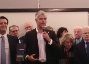 Laurent Wauquiez (LR) en tournée dans le département pour gagner