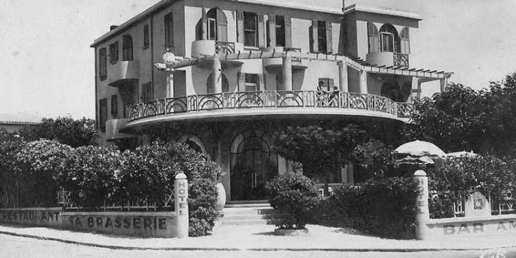 L'hôtel Rose-Thé dans la sélection de M Le Mag, les pieds dans l'eau