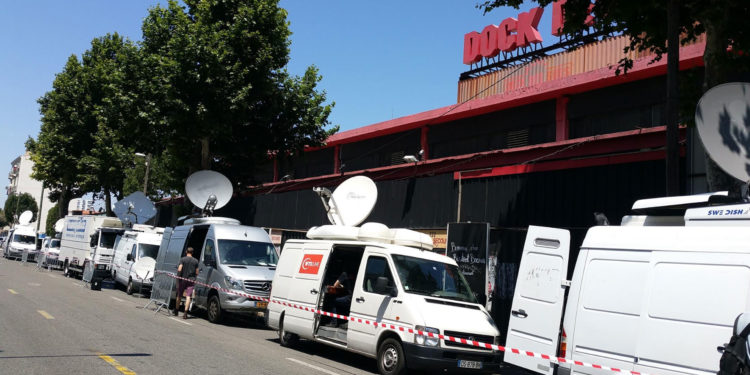 Les médias mobilisés au QG de campagne de Mélenchon