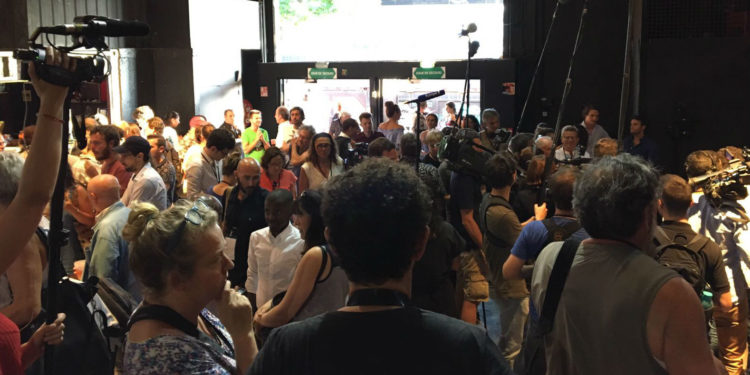 Première déclaration de Jean-Luc Mélenchon au Dock des Suds