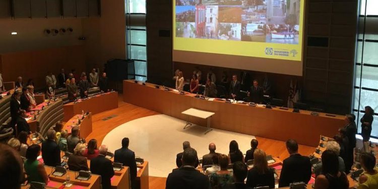 Les hommages politiques se multiplient après le décès de Simone Veil