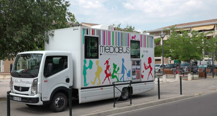 La bibliothèque Méjanes fête les 30 ans du médiabus (4/4)