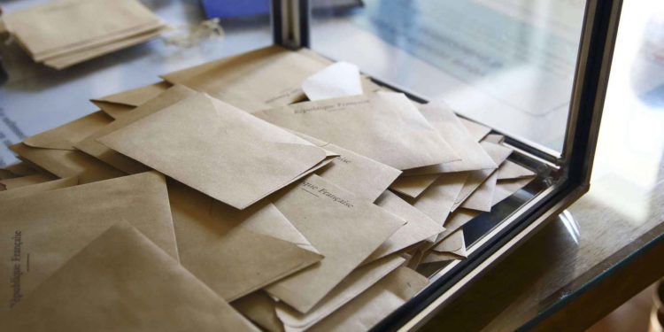 Législatives : des surprises aux premières divergences vues par Alain Masson