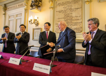 Opération séduction pour attirer le groupe chinois Quechen Silicon Chemical sur le territoire métropolitain