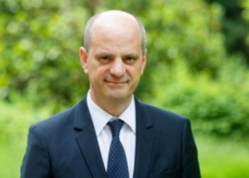 Le ministre de l'Éducation à Niollon