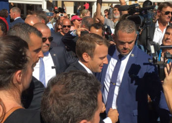 Anti-loi travail, site de la Corderie et JO, Macron chahuté à la sortie de l’Hôtel de Ville à Marseille