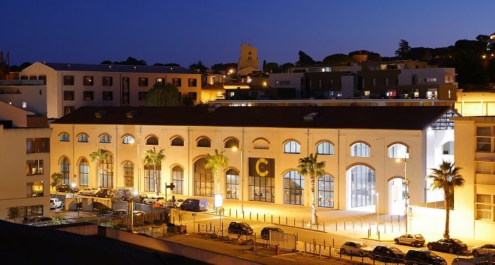 Un grand théâtre ouvre ses portes dans les anciennes chaudronneries de La Ciotat