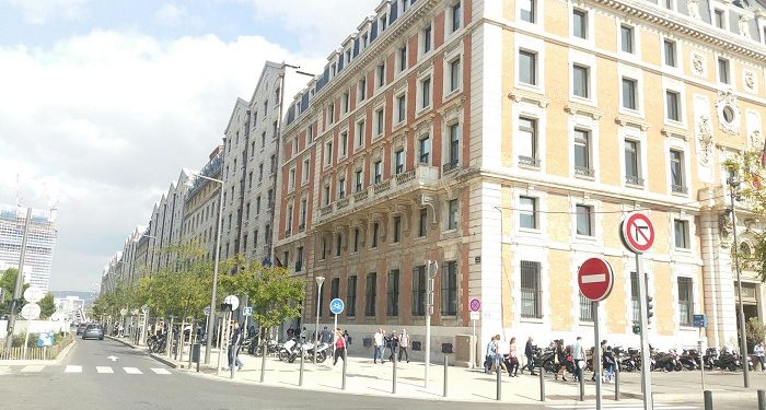 JP Morgan vend l’immeuble des Docks à Amundi