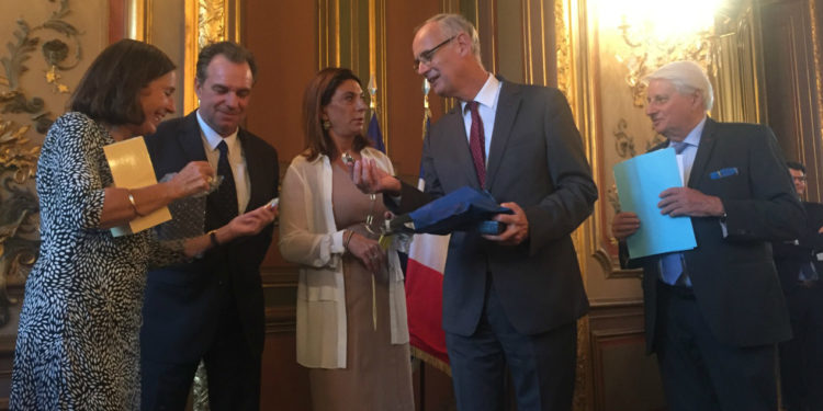 Le préfet Stéphane Bouilllon salué par les élus et décideurs provençaux