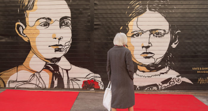 Nouvelle expo à ciel ouvert du théâtre du Gymnase pour ce dimanche de la Canebière