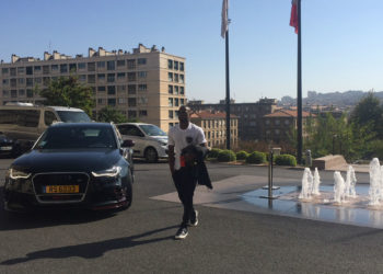 Soit dit en passant : les sentiers de la gloire…