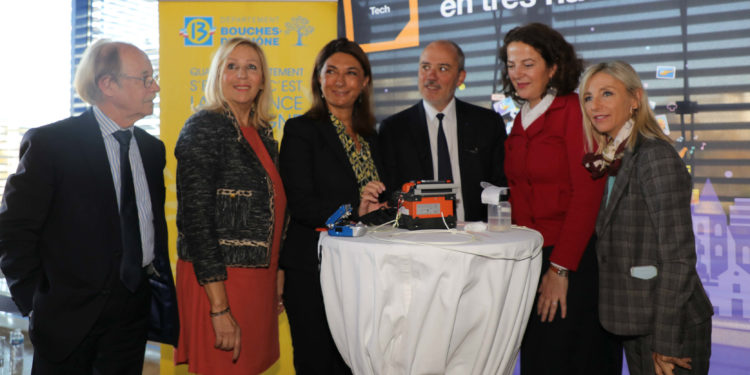 Orange s’engage à avoir raccordé 70 communes des Bouches-du-Rhône à la fibre optique en 2020 