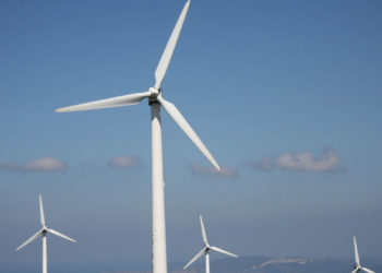 Aix fait voter une motion pour chasser les éoliennes du paysage de la Saint-Victoire